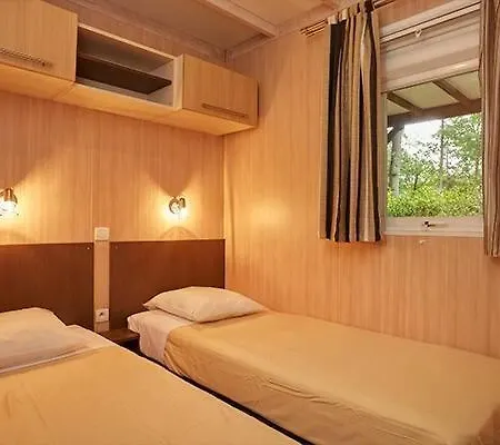 Parc Des Roches Campsite Saint-Cheron