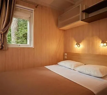 Parc Des Roches Saint-Cheron