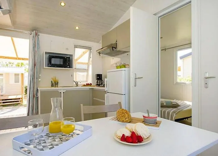 Parc Des Roches Campeggio Saint-Chéron